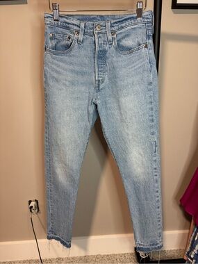 Levi's Light Blue Slim Women's Jeans - Classic Slim Straight